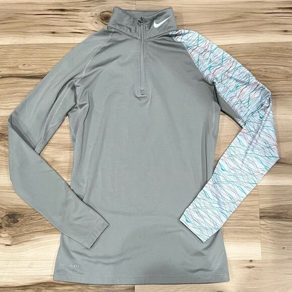 Nike Pro Combat Fitted Therma Fit 1/4 Zip Jacket Women’s Medium - Picture 1 of 4